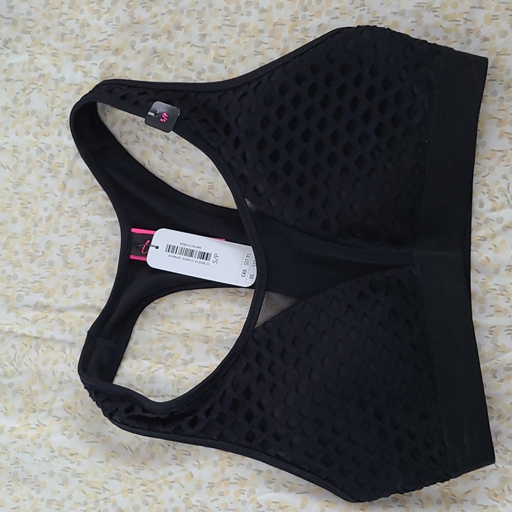 Sports bra